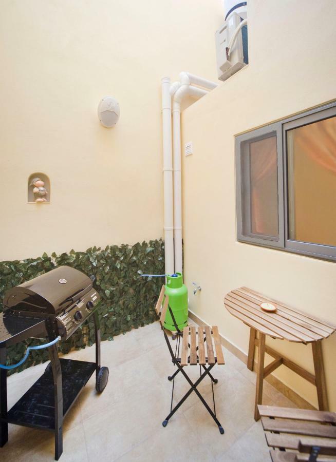 Sliema Duplex 1 Bedroom Apartment - Sleeps 4 Ngoại thất bức ảnh